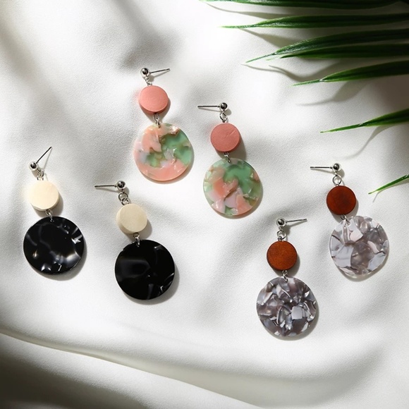 5 for $25 Acrylic Resin Double Circle Earrings - Picture 5 of 7